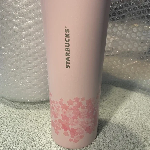 Starbucks cherry blossom - Picture 3 of 6